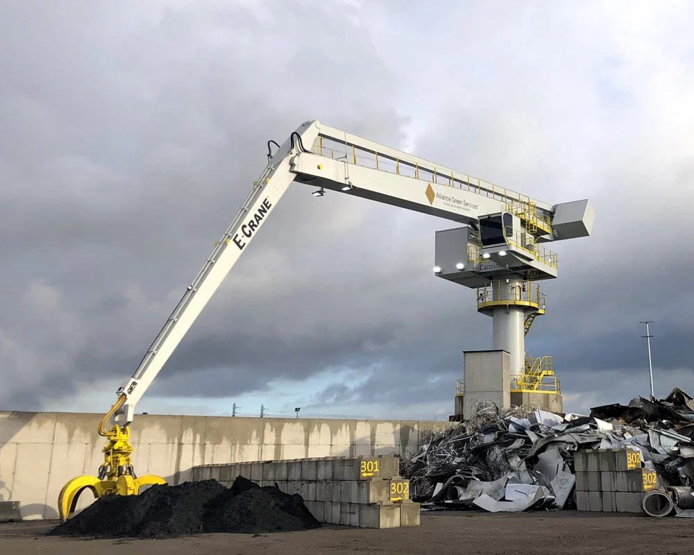 Fixed pedestal e-crane