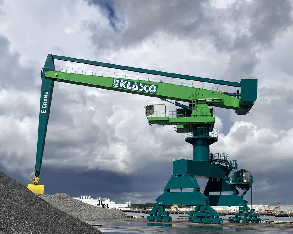 Fixed pedestal e-crane